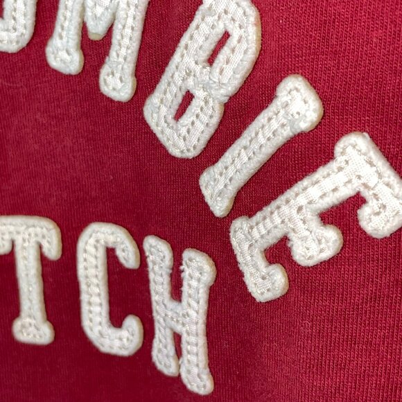 Abercrombie & Fitch Mens Muscle T-Shirt Red Crew Neck Spell Out Textured - Picture 4 of 9